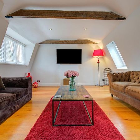 Stylish Townhouse, Work Desk, Fast Wi-Fi, Sleeps 6 Stamford Exterior photo