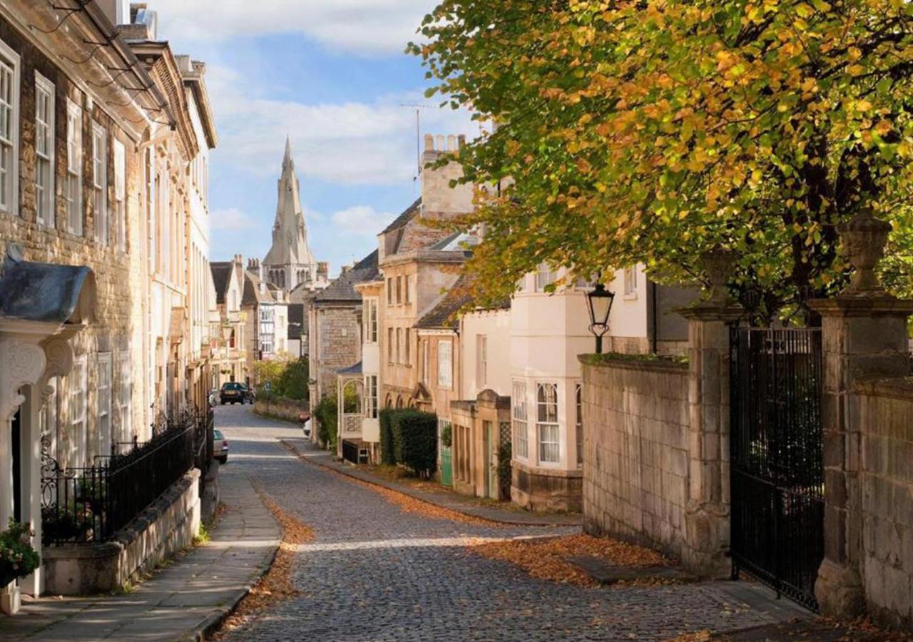 Stylish Townhouse, Work Desk, Fast Wi-Fi, Sleeps 6 Stamford Exterior photo