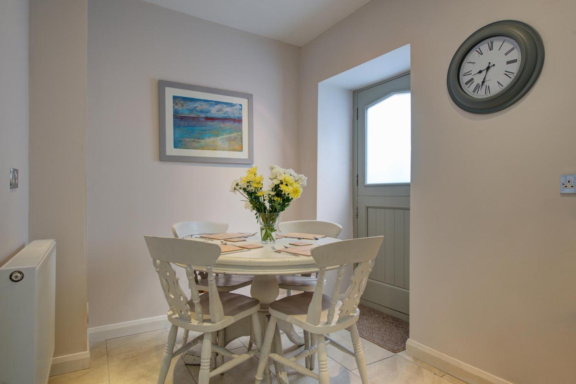 Spacious 2-Bed Home - Exposed Beams & Fast Internet Included Stamford Exterior photo
