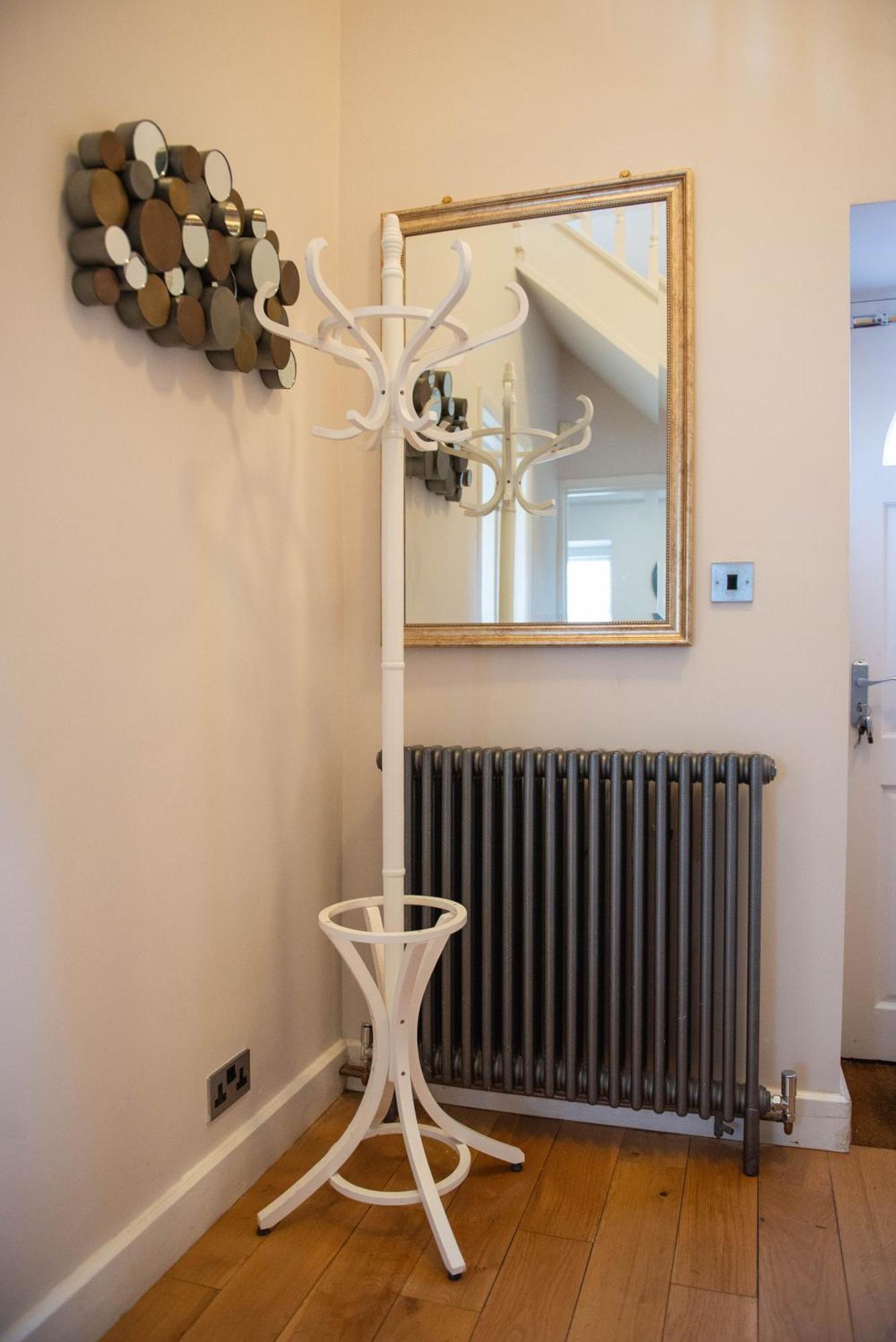 Stylish Townhouse, Work Desk, Fast Wi-Fi, Sleeps 6 Stamford Exterior photo
