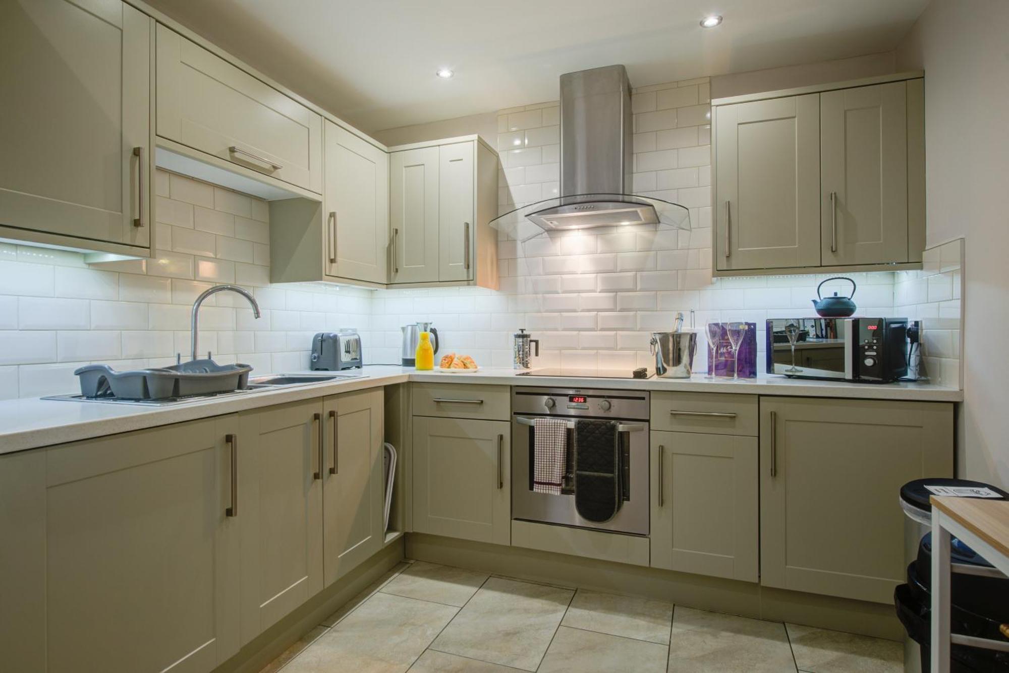 Stylish Townhouse, Work Desk, Fast Wi-Fi, Sleeps 6 Stamford Exterior photo